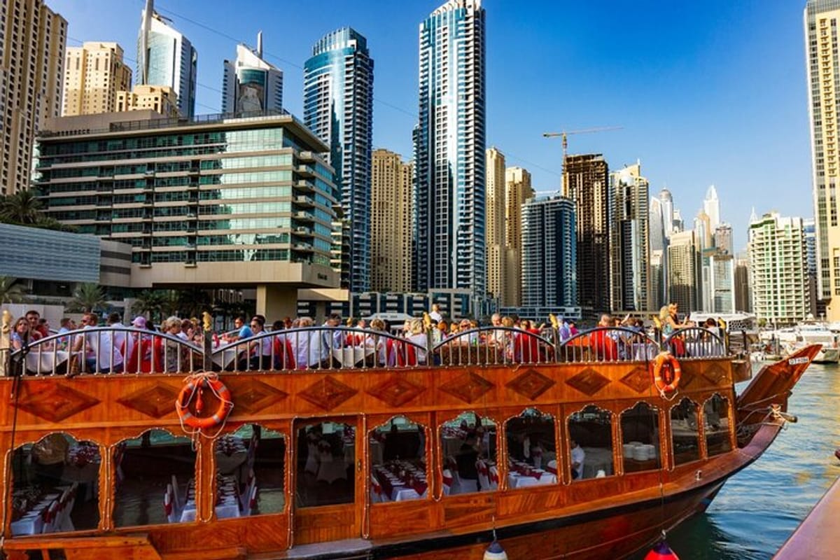 premium-dhow-cruise-in-dubai-marina-with-dinner-and-pick-up_1